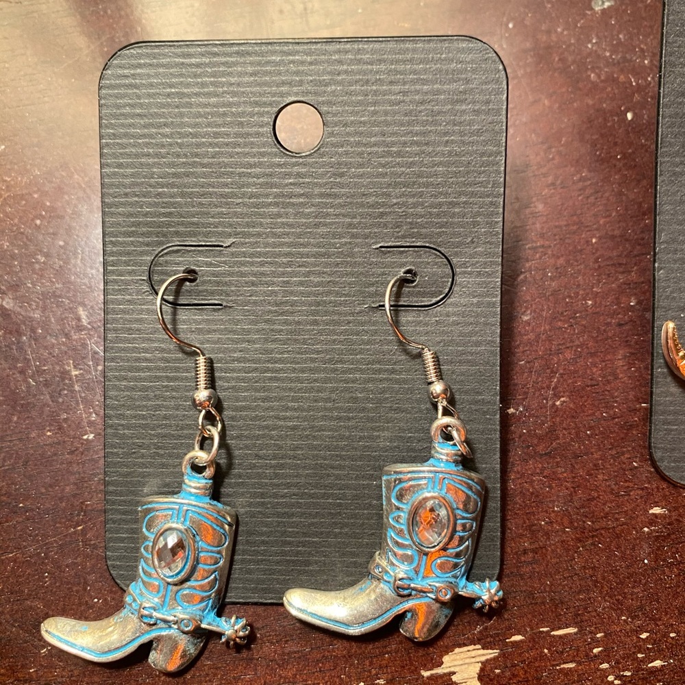 Handmade hook back earrings - Picture 5 of 5
